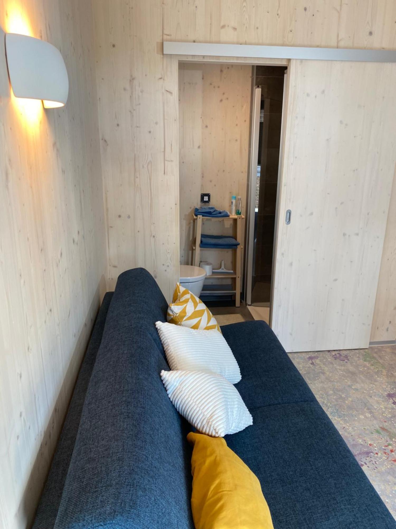 Auf Wolke 7 - Gaeste-Studio Im Mini House In Ch-4556 Aeschi So Esterno foto
